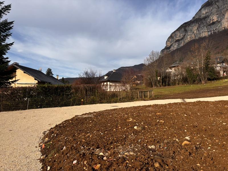 Terrain constructible - 647 m²