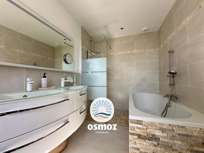 Maison traditionnelle - 128 m² - 4 pièces