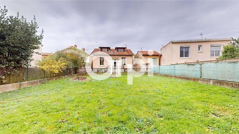 Maison - 93 m² - 4 pièces