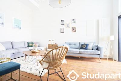 Chambre - 13 m² - 1 pièce