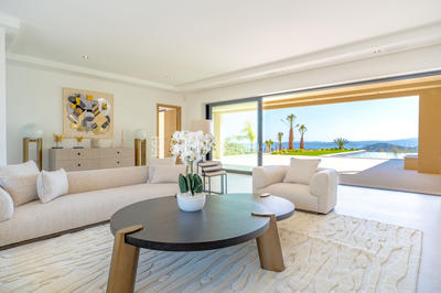 Villa - 353 m² - 6 pièces