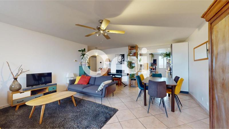 Appartement - 99 m² - 4 pièces