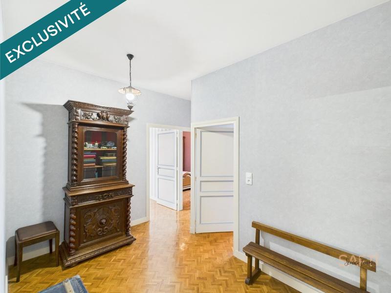 Maison - 211 m² - 8 pièces