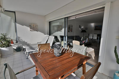 Appartement - 77 m² - 3 pièces