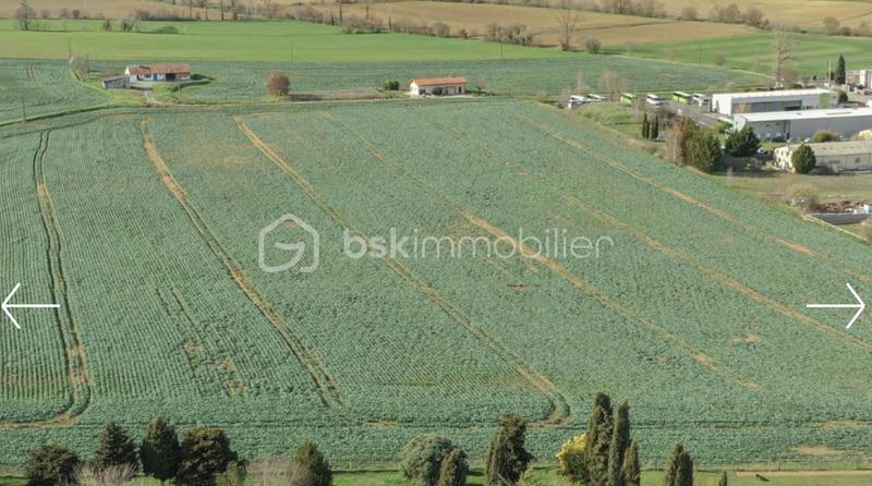 Terrain industriel - 1 269 m²