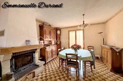 Maison - 93 m² - 4 pièces