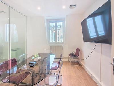 Bureau - 70 m² - 2 pièces