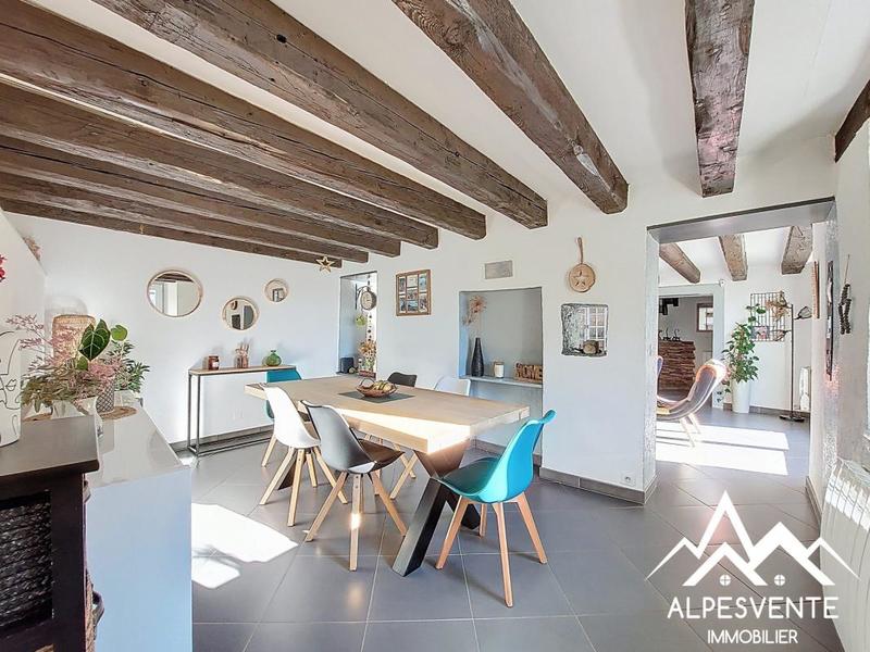 Maison de village - 117 m² - 5 pièces