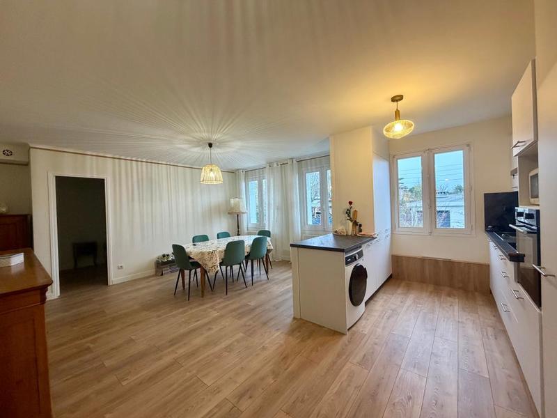 Maison - 133 m² - 6 pièces