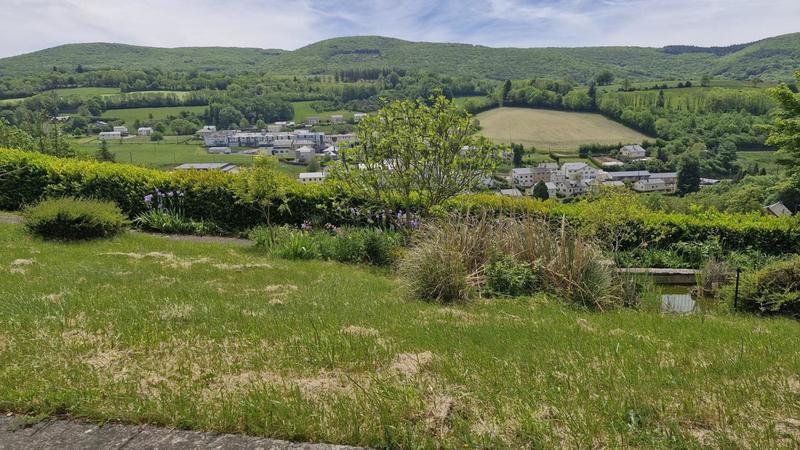 Maison - 215 m² - 6 pièces