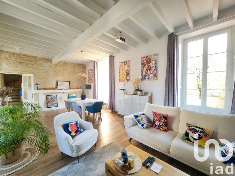 Maison - 300 m² - 7 pièces