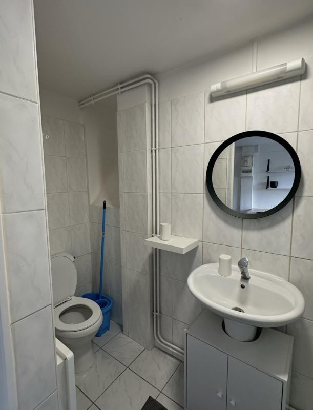 Studio - 25 m² - 1 pièce