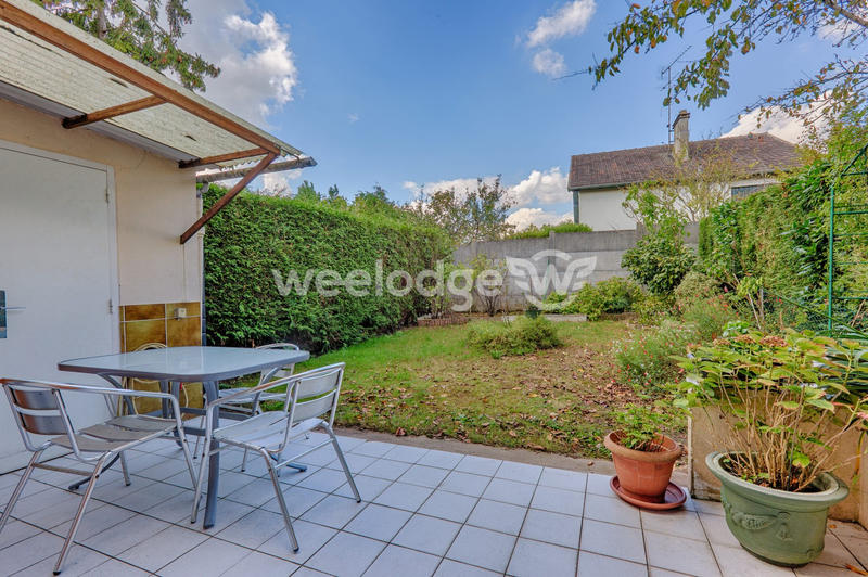 Maison - 97 m² - 6 pièces