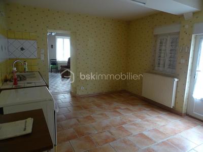 Maison de village - 90 m² - 5 pièces