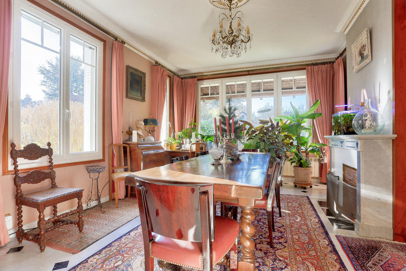 Maison - 192 m² - 9 pièces