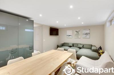 Chambre - 11 m² - 1 pièce