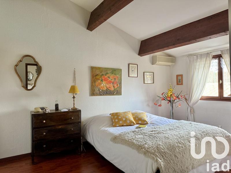 Maison - 206 m² - 7 pièces