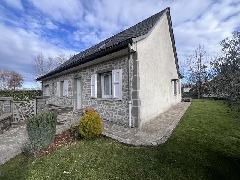 Maison - 144 m² - 5 pièces