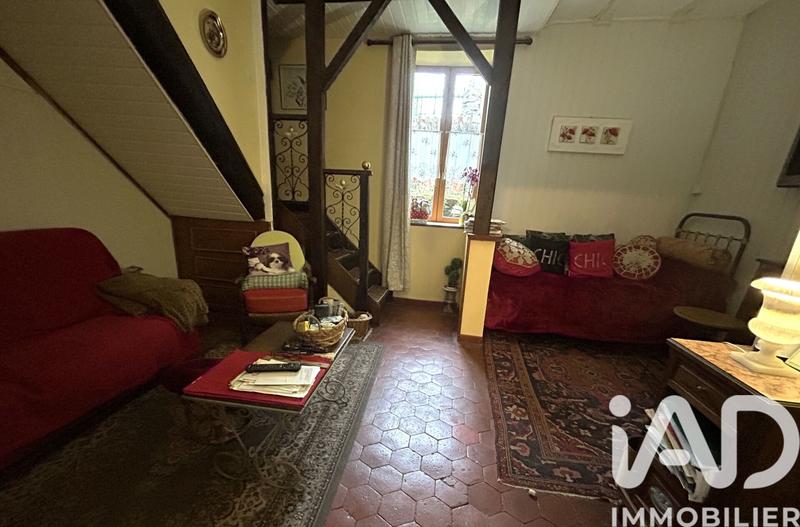 Maison - 255 m² - 16 pièces