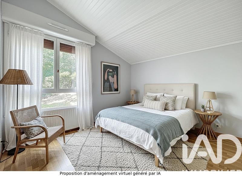 Appartement - 101 m² - 4 pièces