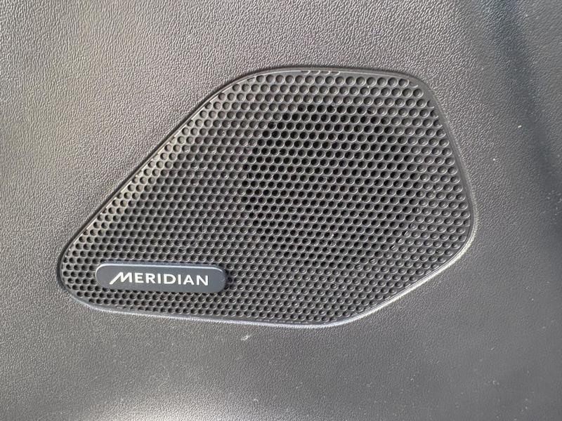 Jaguar F-Pace 2.0 d 180cv Bvm6/ Entretiens Complets