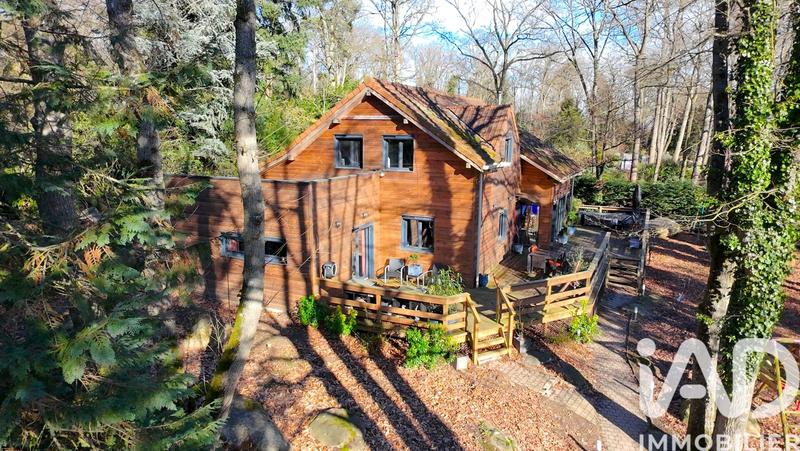 Maison - 185 m² - 8 pièces