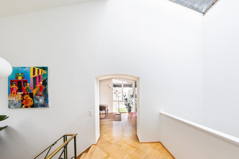 Villa - 219 m² - 6 pièces