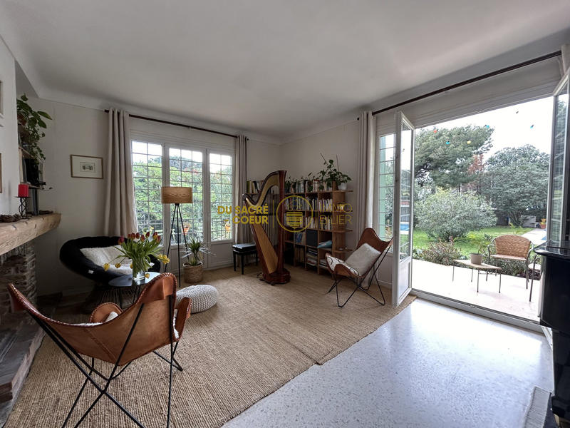 Maison - 213 m² - 6 pièces