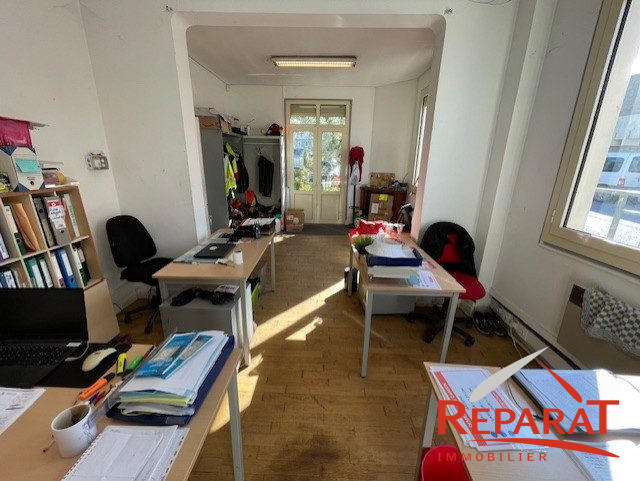 Local commercial - 390 m²