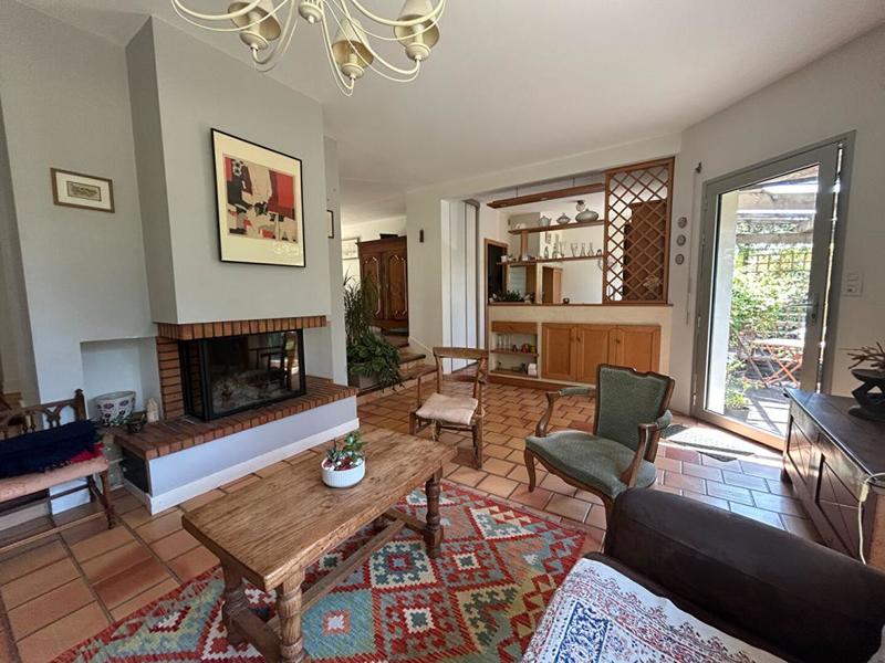 Maison - 107 m² - 7 pièces