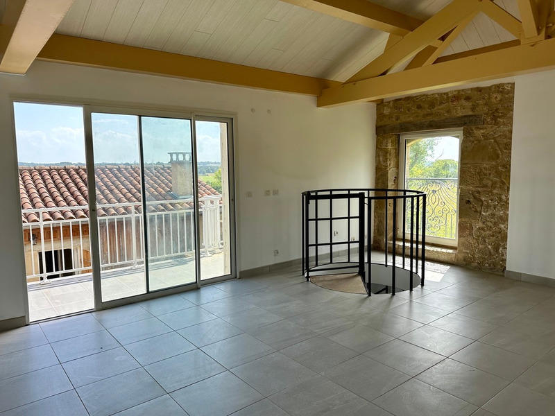 Maison - 187 m² - 6 pièces