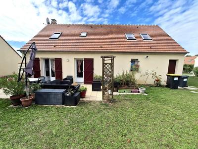 Maison - 102 m² - 4 pièces