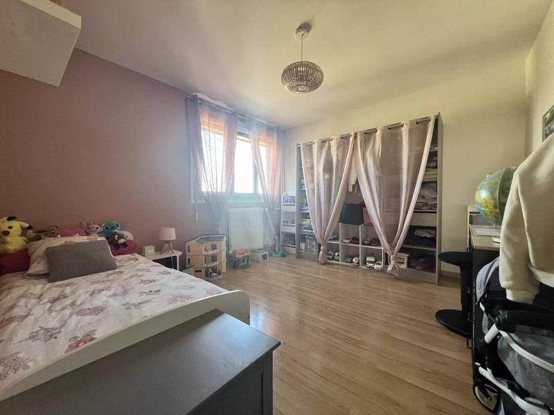 Appartement - 82 m² - 4 pièces