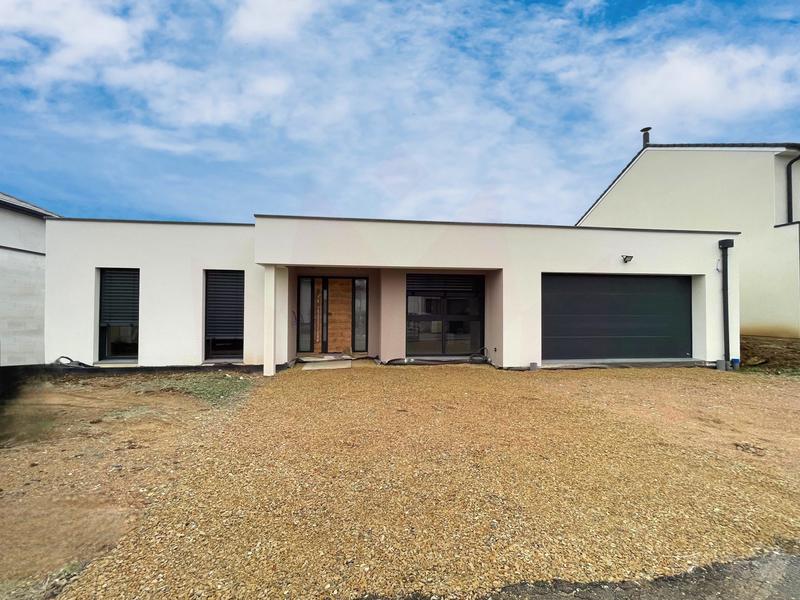 Maison - 246 m² - 7 pièces