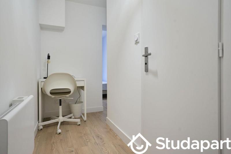 Chambre - 11 m² - 1 pièce