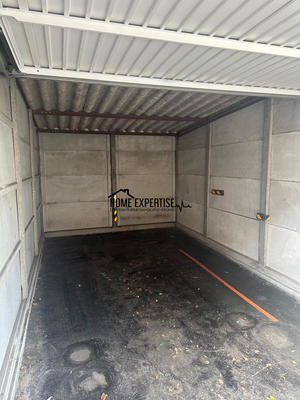 Parking / Garage - 12 m²