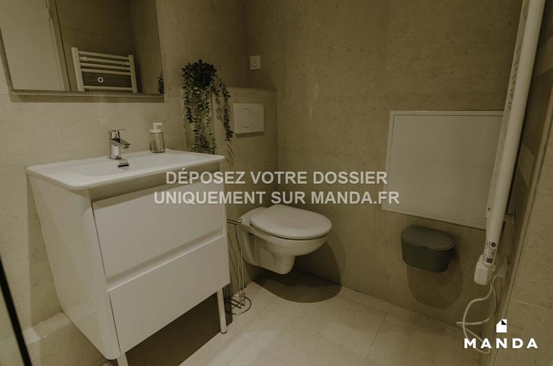 Chambre - 11 m² - 5 pièces