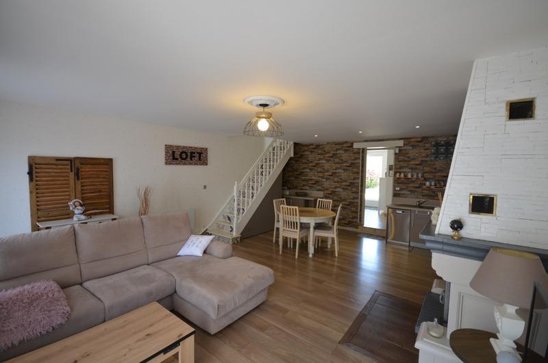 Maison en pierre - 84 m² - 4 pièces