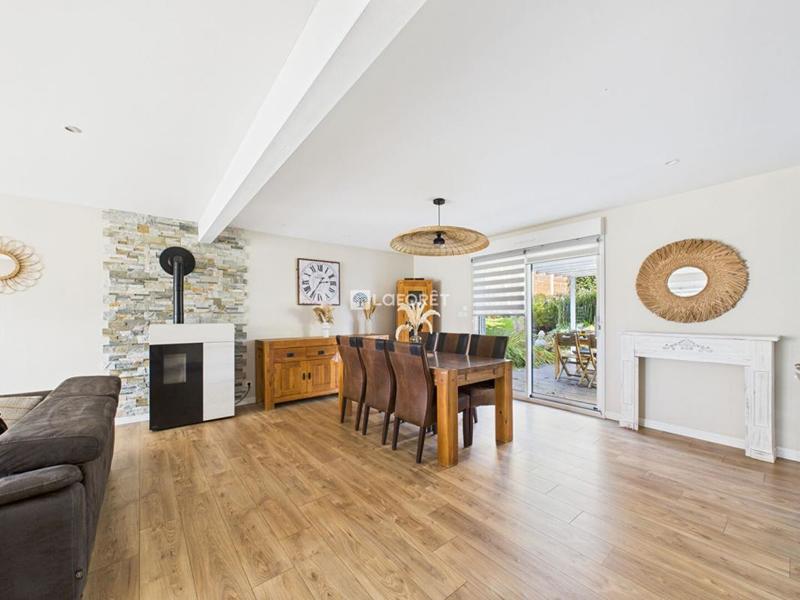 Maison - 153 m² - 7 pièces