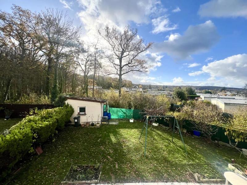 Maison - 96 m² - 6 pièces