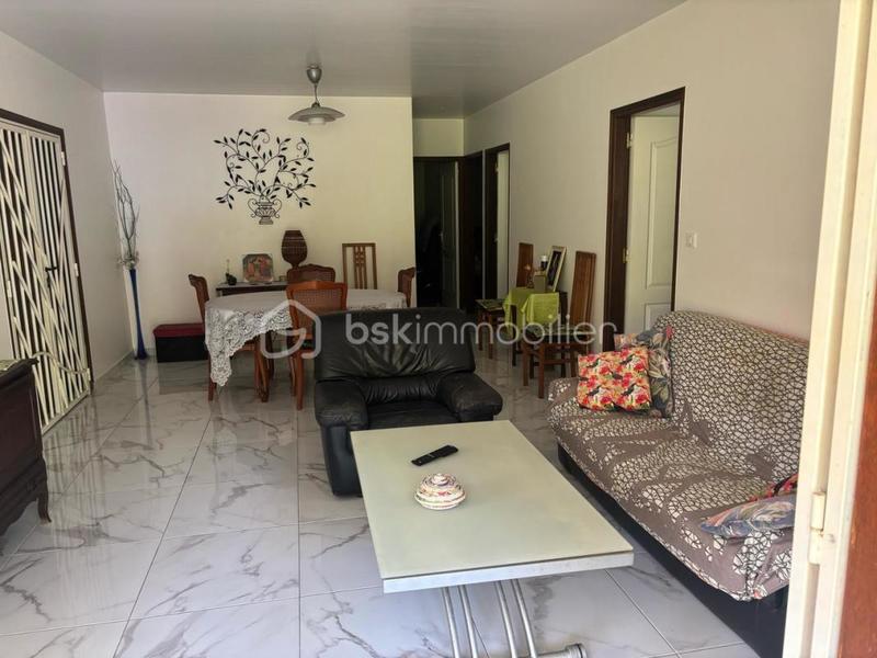 Maison - 90 m² - 3 pièces