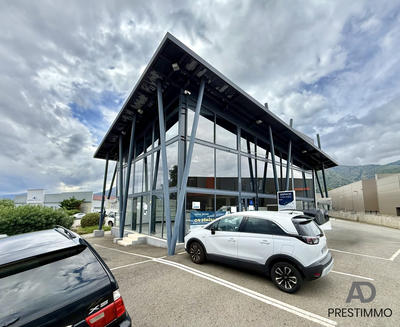 Local commercial - 300 m²