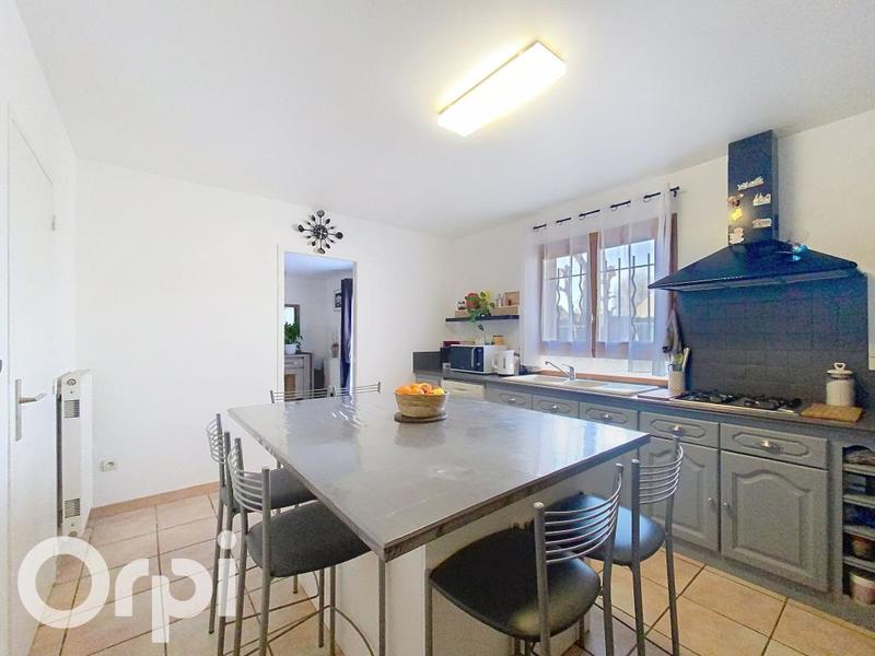 Maison - 168 m² - 8 pièces