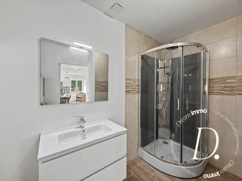 Maison - 291 m² - 10 pièces