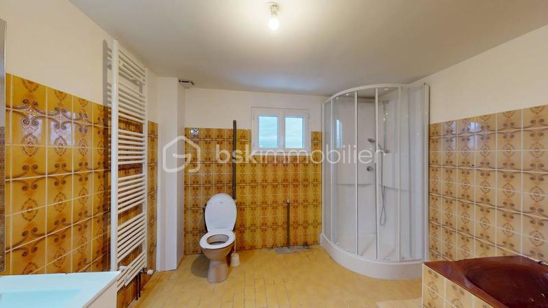 Maison - 179 m² - 6 pièces