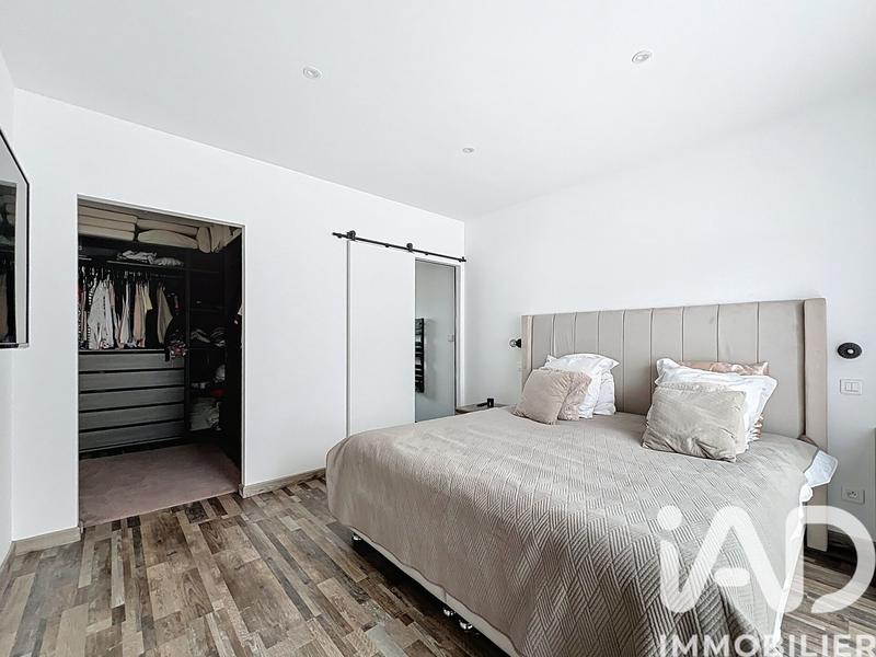 Maison - 211 m² - 6 pièces