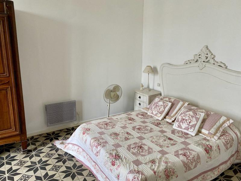 Maison - 240 m² - 7 pièces