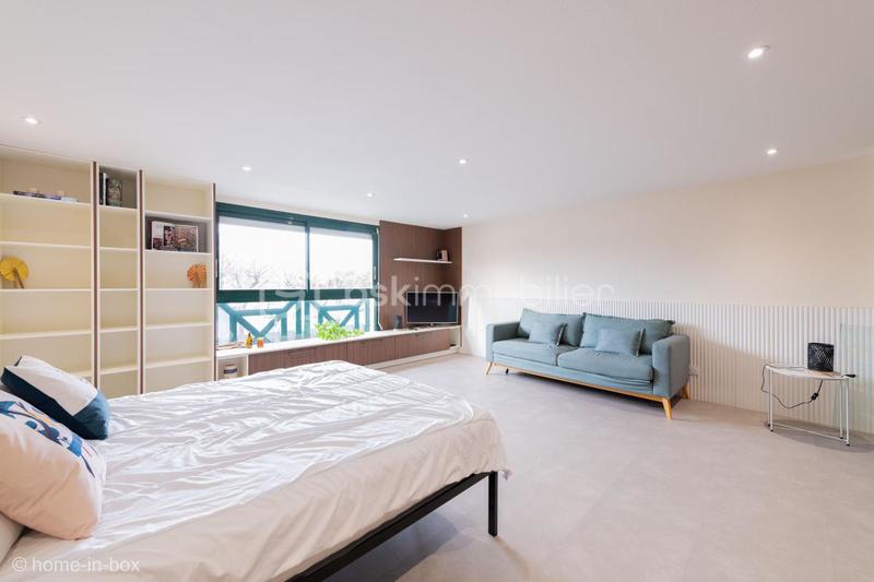 Studio - 55 m² - 1 pièce