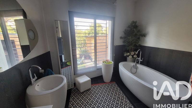 Maison - 187 m² - 5 pièces