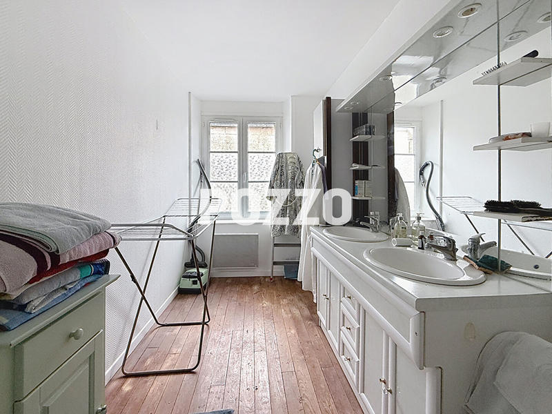 Maison - 76 m² - 7 pièces